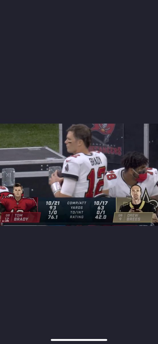 2 absolute goat qbs doing insane things today