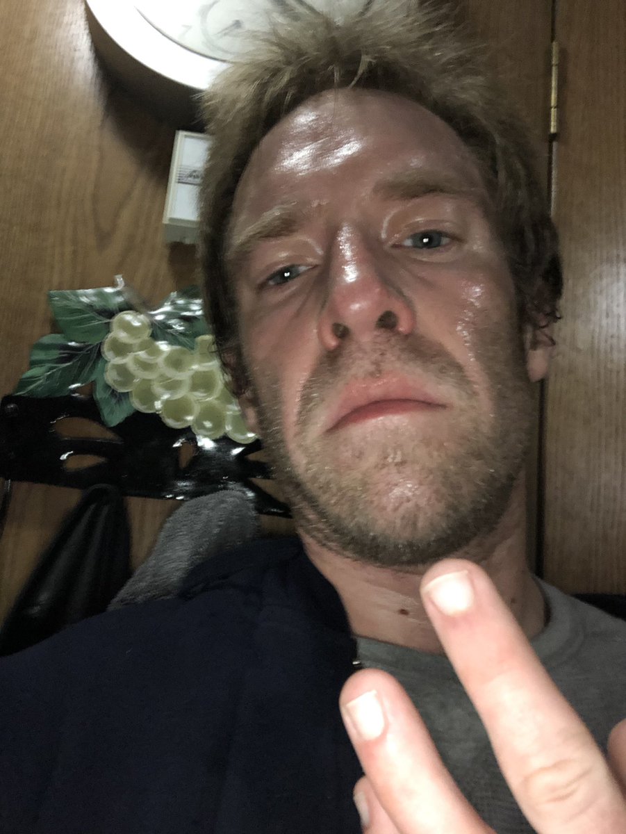 kellykomedy's tweet photo. 123 days of ring cardio in a row @AEW @AEWonTNT @IMPACTWRESTLING hate to sound like a broken record but I’m the best conditioned best bumping 6foot7 monster in pro wrestling and I’ll keep ringing your doorbell till you answer or kick me off your property #bigguystuff #cardio https://t.co/iYk6Co9mhp
