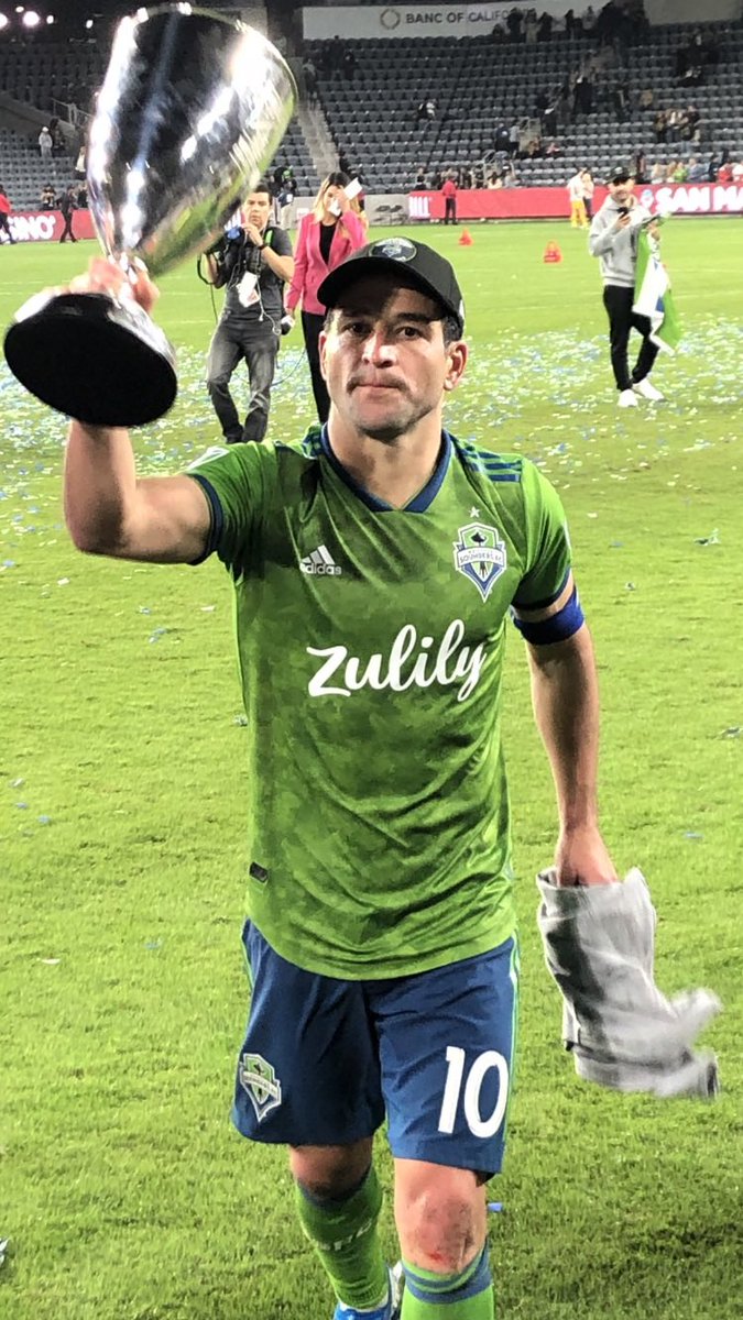 MattJStretch's tweet photo. After 11 memorable yrs with @SoundersFC, including the last 5 as radio pxp announcer - we part ways.
Thank you to Adrian Hanauer for giving me the opportunity of a lifetime.
A soccer guy working for his hometown team - no script is that perfect 
Dreams do come true 
#EBFG 
🏆 🏆 https://t.co/qaU7EvpgKz