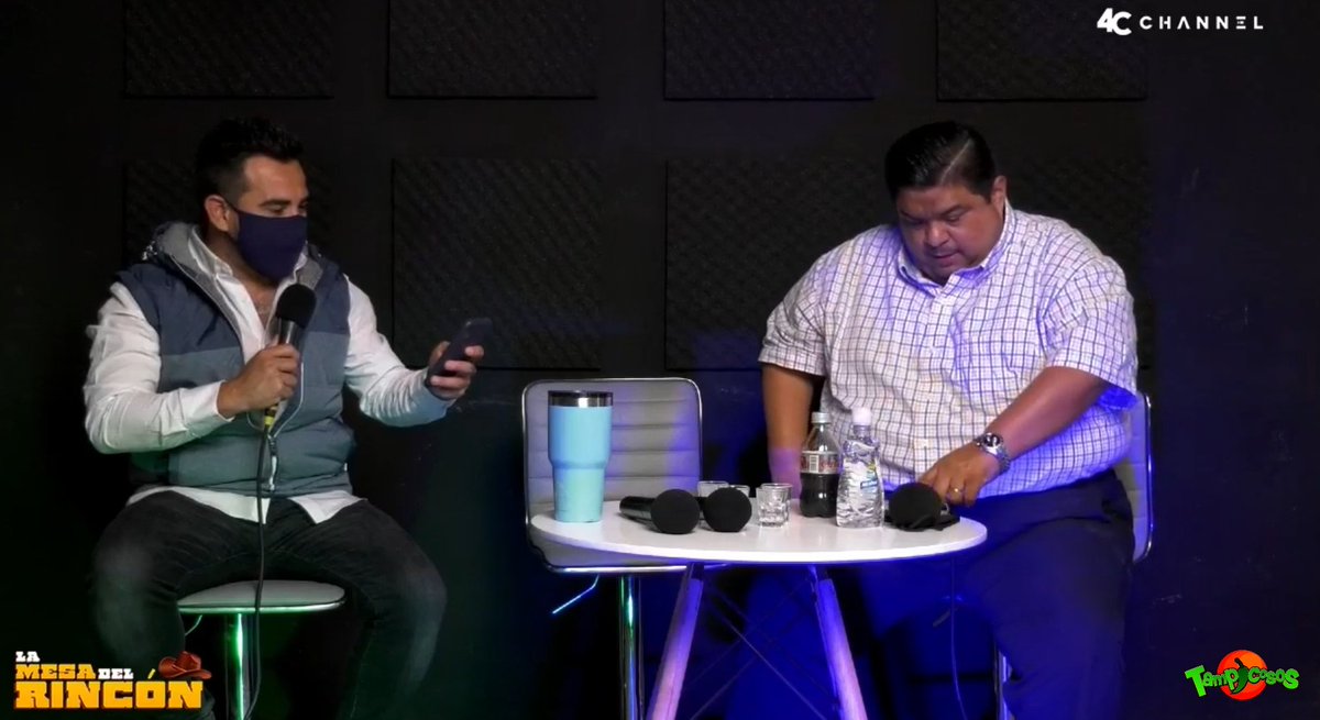 Todavía no llega <a href="/flakolyn/">Flakolyn Show</a>, ya se agrandó desde que le dieron 6 horas a la semana en @10_1Tampico. #LaMesaDelRincón! <a href="/HugOol3B/">H3B  </a> <a href="/elfanaticodel9/">Manuel Hernández</a> <a href="/4CChannel/">4CChannel</a>