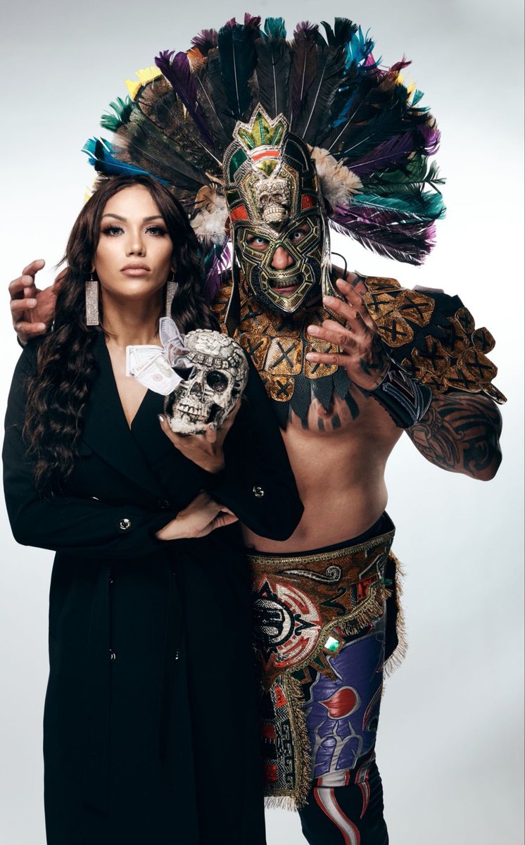kingmilmuertes's tweet photo. NEW ERA MLW https://t.co/a5rUlztKAw