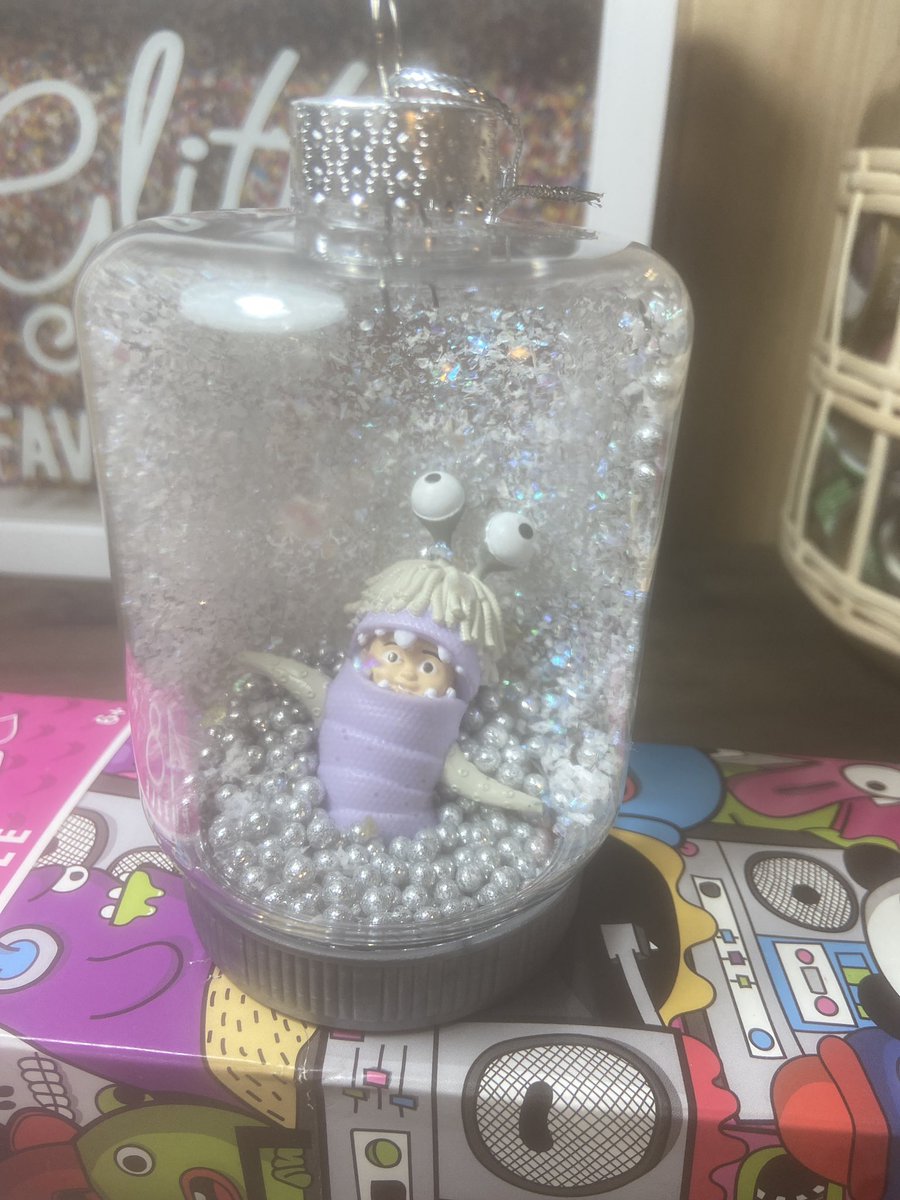 WunderlichEmily's tweet photo. New ornaments coming soon....  $14 each with free shipping fees https://t.co/j0HjpkOTav