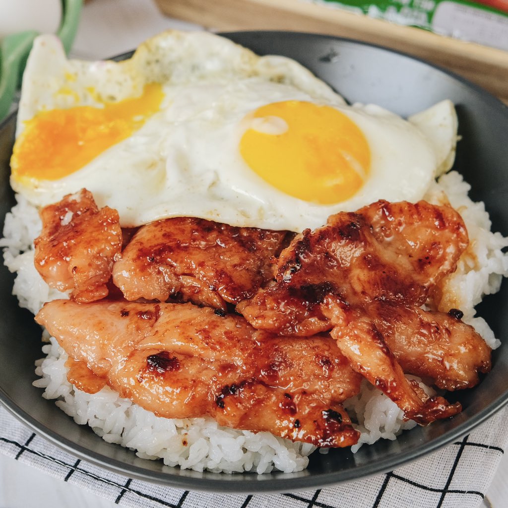 DiscoverMnl's tweet image. #DMFoodSeries

#ToSiLog in the morning 🍳 So simple yet so good! 😍 

Tag the biggest #TOCINO lover!❤️