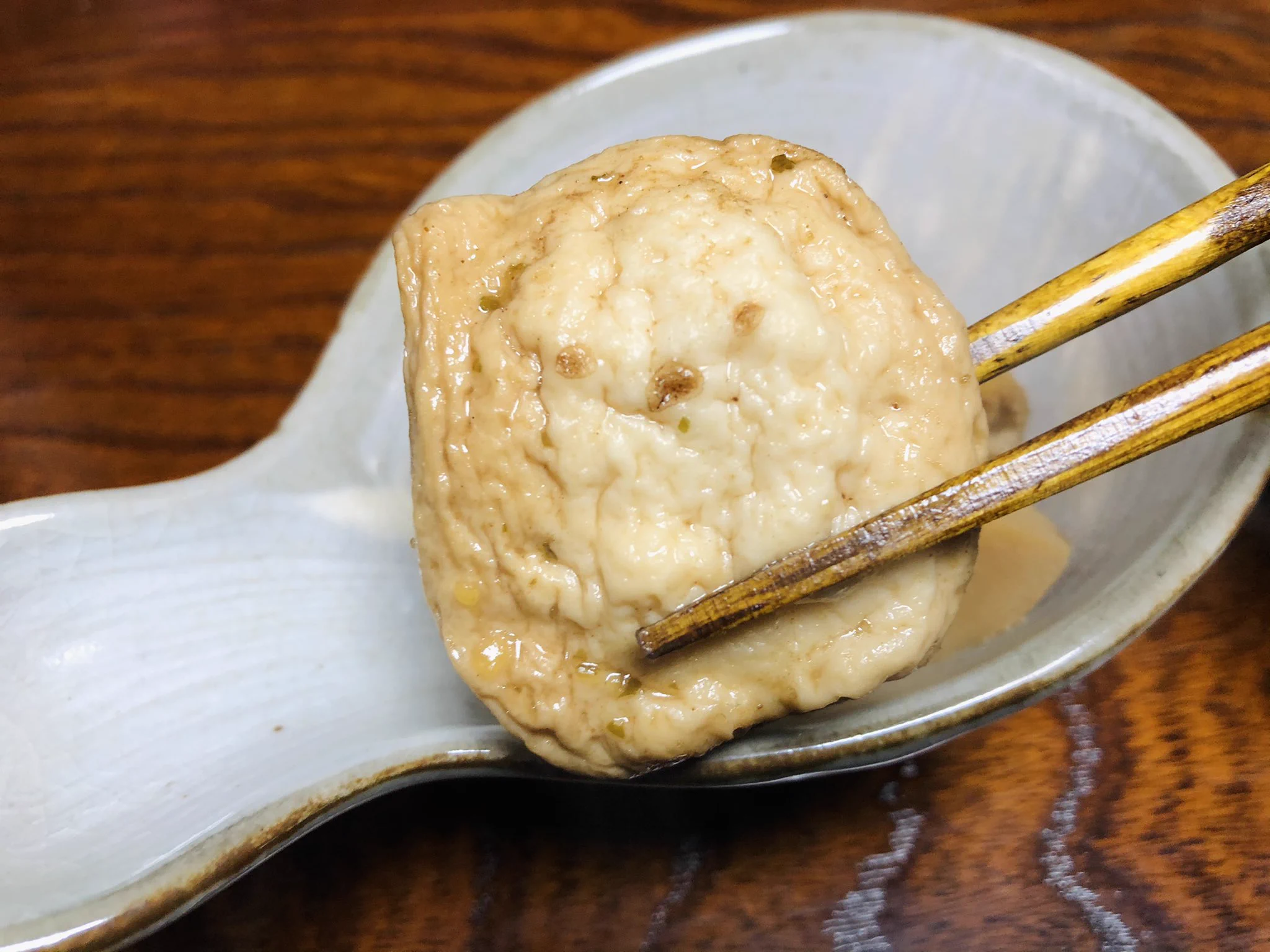 すみっコぐらしのかまぼこが…煮込んでみたらシワシワになってしまった…w
