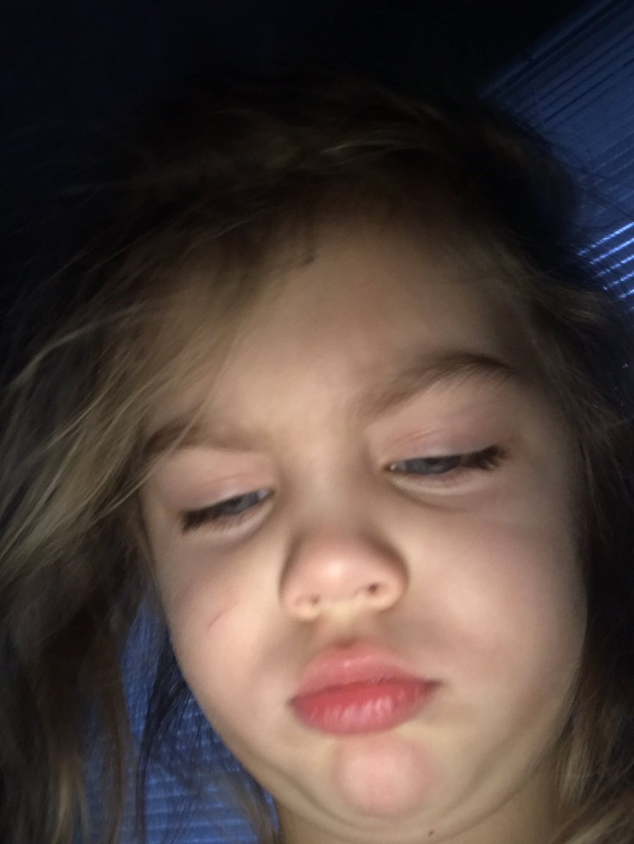 I live to find these selfies on my phone 😂