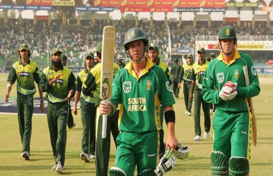 Ahmad_Tweets_'s tweet photo. South Africa In Pakistan 2007
2 Tests (SA Won by 1-0)
Man of the series @jacqueskallis75
5 ODI ( SA Won by 3-2)
Man of the Series @yousaf1788
#PAKvSA
#WelcomeSA 🇿🇦 🇵🇰 https://t.co/aQ75umt8dJ