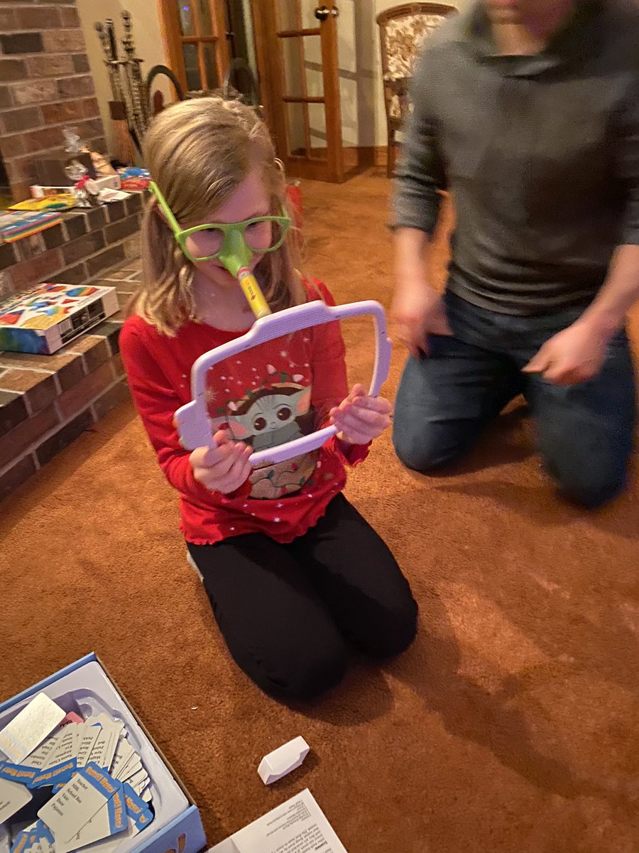 Mel_Arist's tweet photo. Day 4: I will post a picture of a day in the life of an educator.  I will post without explanation &amp; nominate someone else to take the challenge.  That’s 7 days, 7 pictures, 7 nominations. I was nominated by 
@Kelleyc16 and I nominate @KRM343 https://t.co/mGC6221FTs