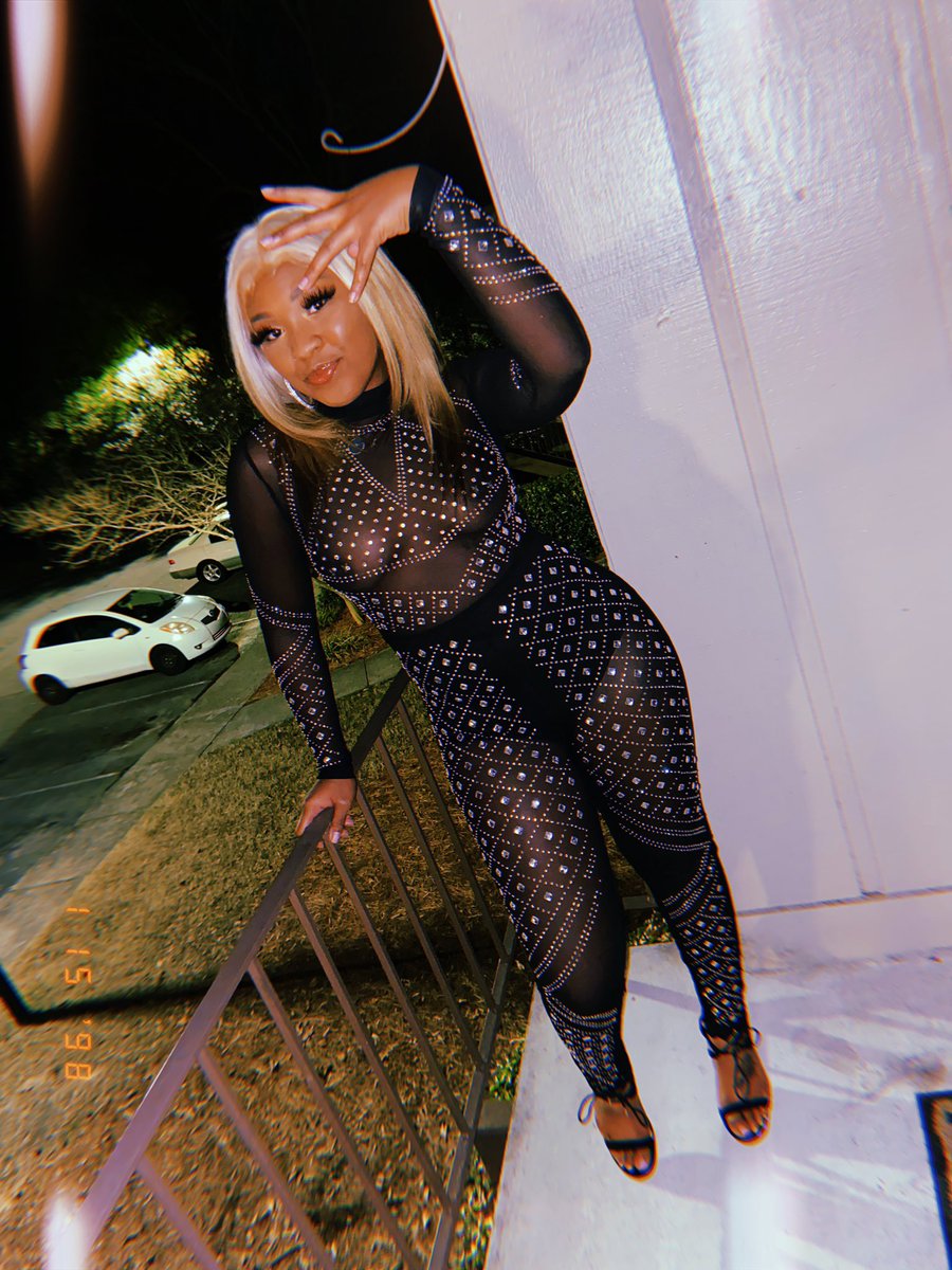 _reineve's tweet image. i been fine, but it gets better with time 💋