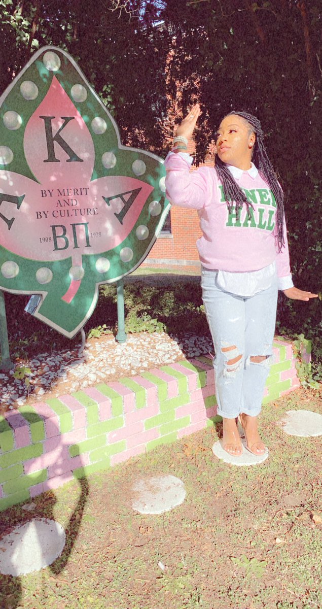 wynteronair_'s tweet image. The Phirst &amp;amp; Only 🐸💓
#firstfoundersday #aka #betapi #j15💕💚 #myasu