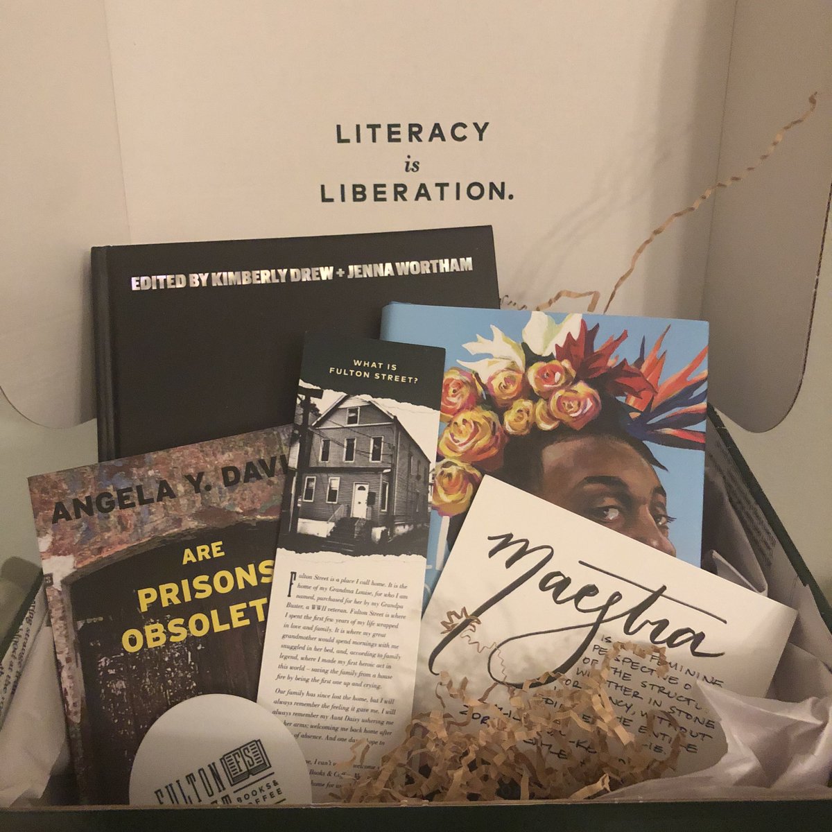 Thankful to @DeAraBalenger & the #Maestra team for my box full of liberation! #literacyisliberation #lovemypeeps