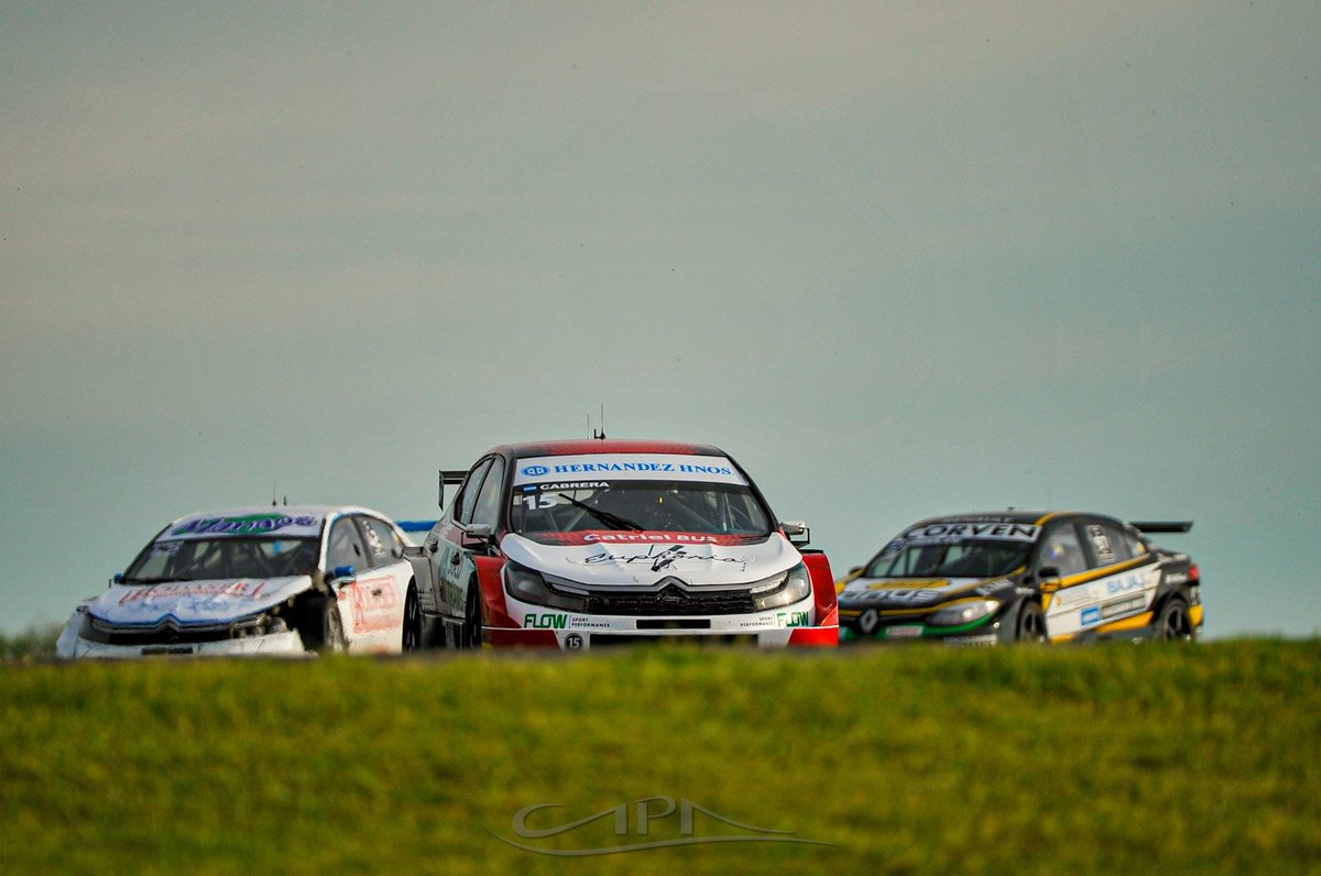 ¡Sacamos a flote el viernes! 💪🏼

Largamos desde el P13 en el sprint tras no poder clasificar por problemas en el parabrisas y el desempañador 🌧️

De todas formas, tuvimos una gran carrera y pudimos meternos entre los 5 mejores. ¡El domingo vamos por más! 🔥🚀

#TC2000Paraná