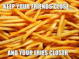 IdahoPotato's tweet photo. Keep your fries closer....Happy Fryday.

#PotatoFunny #PotatoPuns #puns #memes #Potatomemes #PotatoJokes #jokes #FridayFunny #IdahoPotatoes #fries #frenchfries #fries #fryday https://t.co/4XW6Qx6AIK