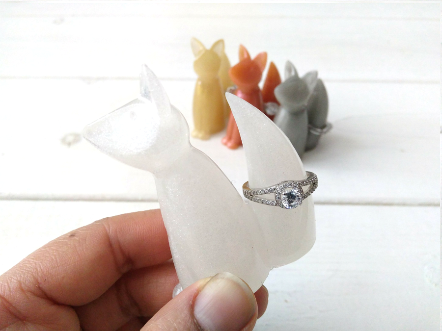 ALCloudStudio's tweet photo. Best Seller Alert! Fox ring holders are the cutest little figurine to keep those rings in place when you're not wearing them. #giftideas #handmade #supportsmallbusiness https://t.co/Ek7W7qQkeT