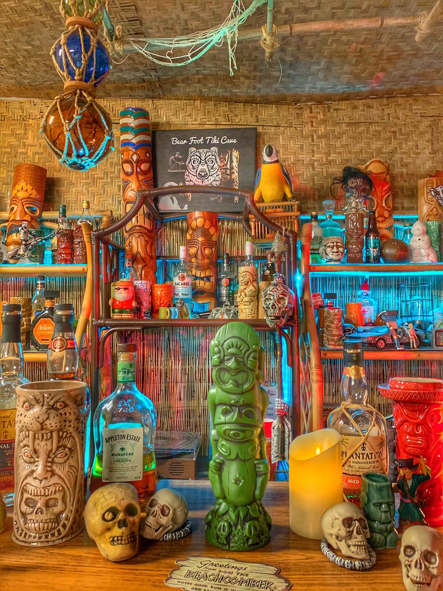 Mele Hoa Tiki Mug by Tiki Farm design by Rainforesttiki Rocks!!!! Love this guy it’s so tall!!! Dig it full video review coming soon 🍹🙌🏽🙌🏽🙌🏽👍😎🌴🥥🍹 #tikifarm #tikifarmmugs #rainforesttiki <a href="/tikifarm/">Jack Murphy</a> @rainforesttiki #hometikibar #tikimug #tikimugsofinstagram #tikimugs