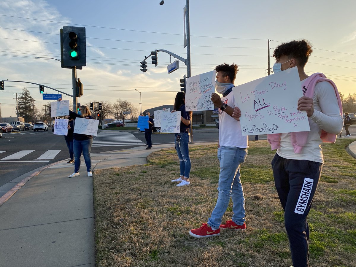 angewrites's tweet photo. Students, parents and coaches from Hughson High, Turlock High and Turlock Christian High hosted their own “Let Them Play” rallies in their towns today as part of a statewide effort calling for high school sports to resume. https://t.co/e5boXsoCE5