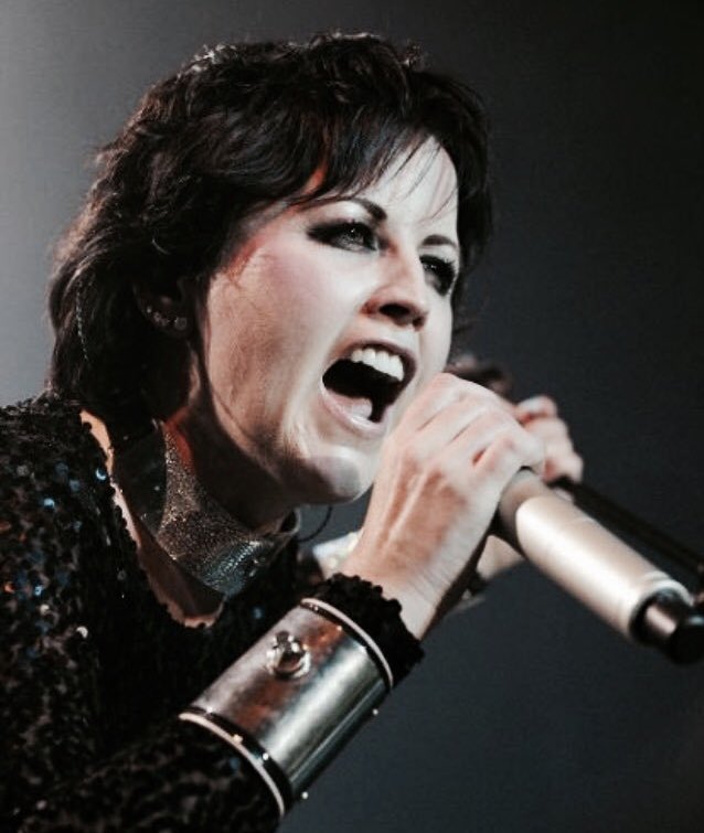 QRPlegend's tweet photo. Dolores O'Riordan - The Cranberries https://t.co/7KdrYao7RD