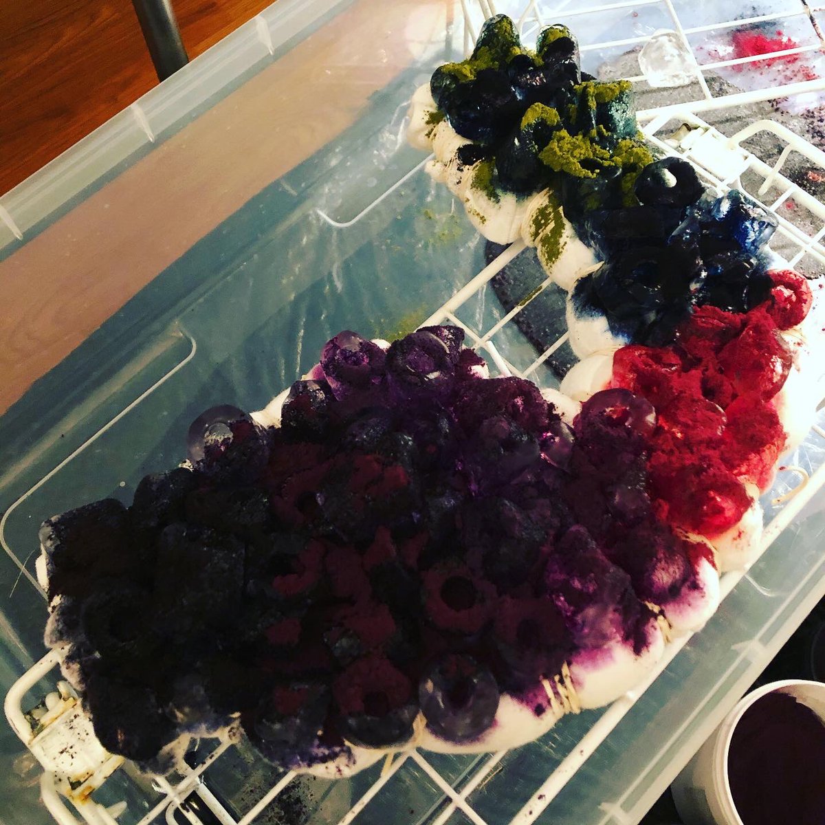 TheLeesOfMemory's tweet image. Even after *this* many batches... I still just love makin' ice-dyes! The element of surprise keeps me coming back. I love stokin' people out with these! It makes me happy. Big ups to @dharmatrading 🔥 Without you I'd be nowhere! 🤣
✌🏼💗💕 #IceAndTime #icedye #fiberreactive