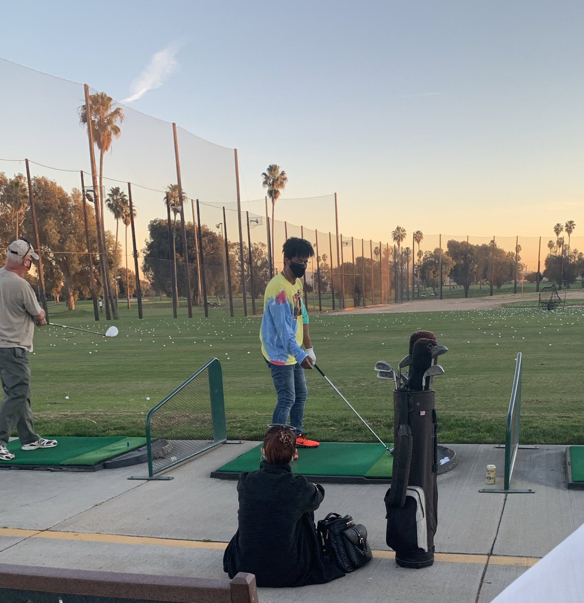I just witnessed this fight and loved every minute of it.

Girlfriend:
“Babe when can we leave?”

Guy:
“Do you think Tiger Woods ever had someone asking him that question?”