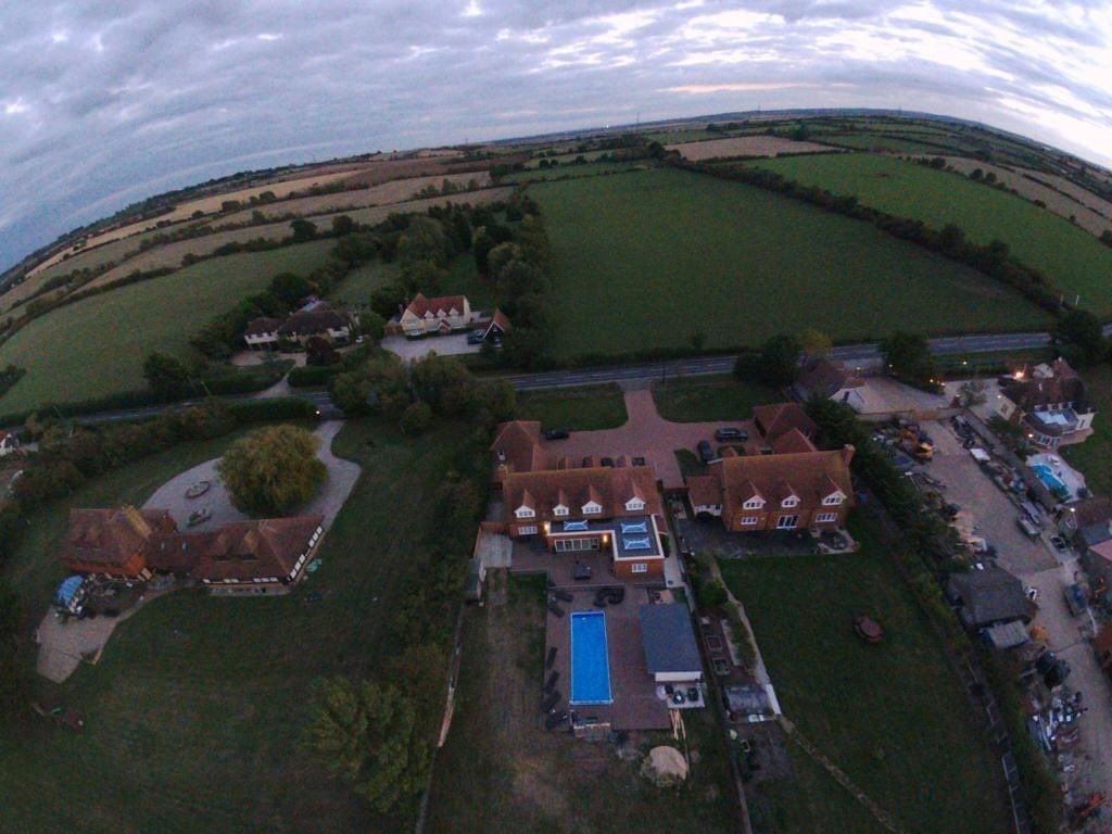 PoolBuildings's tweet image. This is our very popular King Pool 9m x 3.7m and all the details including the price can be found on our website here. 👇

If you have any questions we will be happy to answer them, just send us a message. 📲  

mypooldirect.co.uk/store/featured…