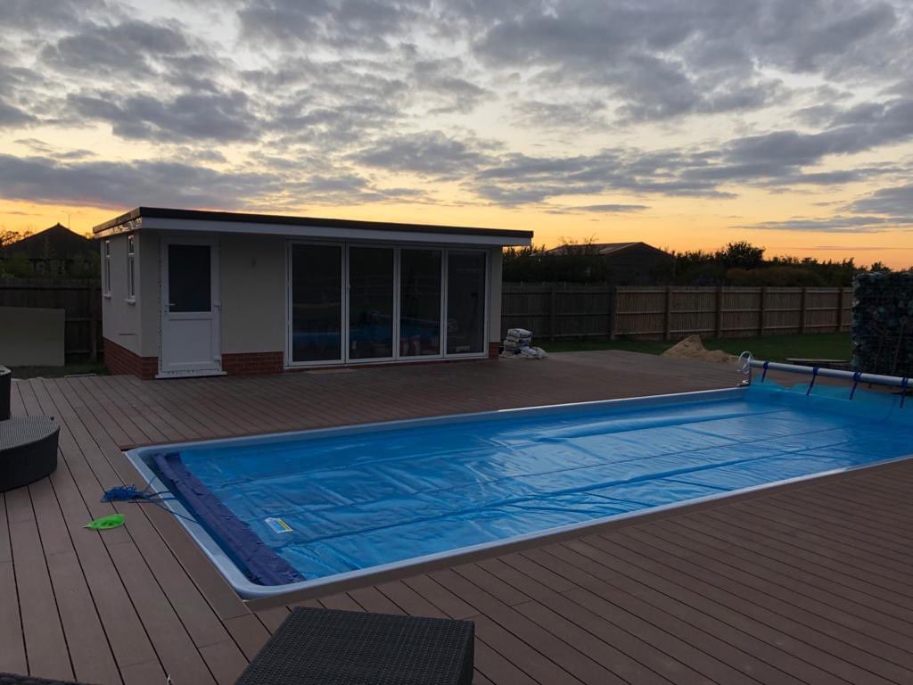 PoolBuildings's tweet image. This is our very popular King Pool 9m x 3.7m and all the details including the price can be found on our website here. 👇

If you have any questions we will be happy to answer them, just send us a message. 📲  

mypooldirect.co.uk/store/featured…
