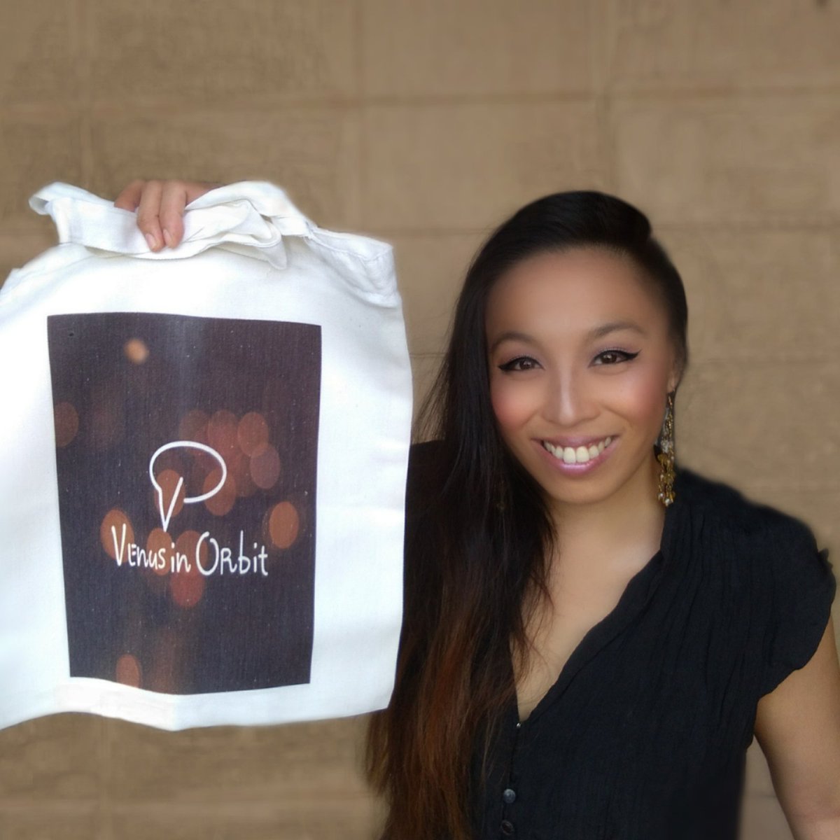 martytengco's tweet photo. #GIVEAWAYALERT
I'm giving away #VenusInOrbit totebags!
DM me w/c of the songs featured on my podcast #GeekScore you like best!
Visit my podcast here:
https://t.co/0JImlziLiU
Just take care of the shipping fee.
Promo runs from today until 23Jan2021
TYVM to Michael Almayda π https://t.co/2xjvjW0Zi0