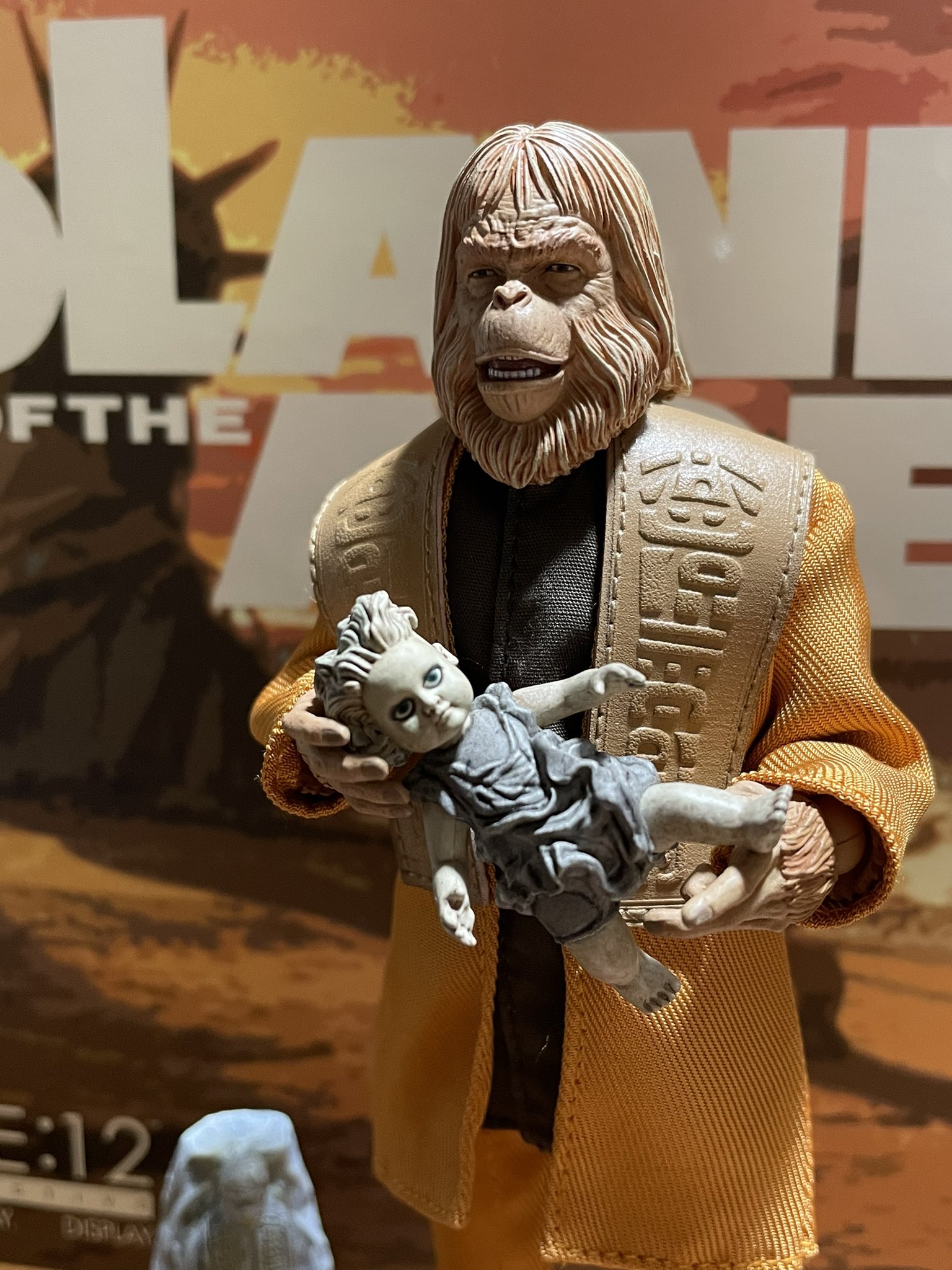 全世界3000体限定 巨大ヘッドフィギュア付「猿の惑星