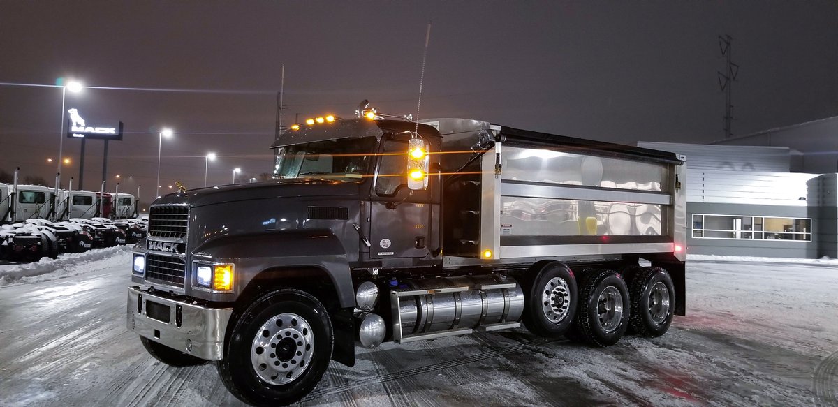 RDOTruckCenters's tweet photo. Our #fridayfeature is this 2021 Mack Pinnacle. Congrats to George Marriot from Decatur Rocks on his new Gold Bulldog. He worked with Doug Berry from our RDO Truck Center in Omaha on his new purchase. 

#macktrucks #mackpinnacle #mackbulldog https://t.co/SZeCaNdbOR