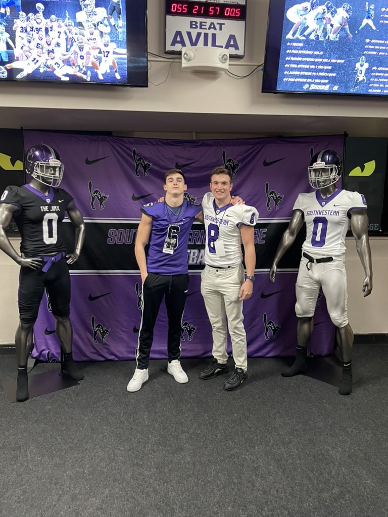 Huge thanks to <a href="/CoachKapustka/">Donald Kapustka</a> and <a href="/CoachGriffSC/">Brad Griffin</a> for having me today. You guys really exceeded my expectations and my dad and I loved the Visit💪🏼❗️