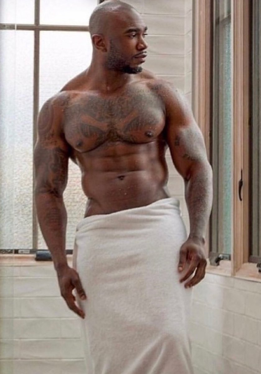 MaleMediaMind's tweet photo. #M3APB If you know who these subjects are, tag them in the comments. M3 followers love to know their online crushes. Please help us out. #bearedblackmen #bigdude #malemediamind #musclebear #ThickBoyProblems #beardgang https://t.co/RezgpI0YlL