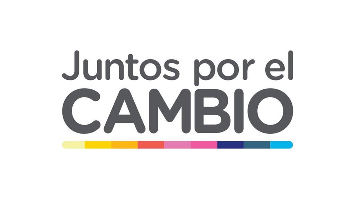 EquipoBanquemos's tweet photo. Es momento de seguir y estar más juntos que nunca, sin divisiones internas. Reconocemos el aporte de @elisacarrio, como así también valoramos el trabajo fundamental de @cristianritondo, uno de sus grandes pilares en #JuntosPorElCambio. Unidad y diálogo para recuperar la República https://t.co/kQDvDwaq9V
