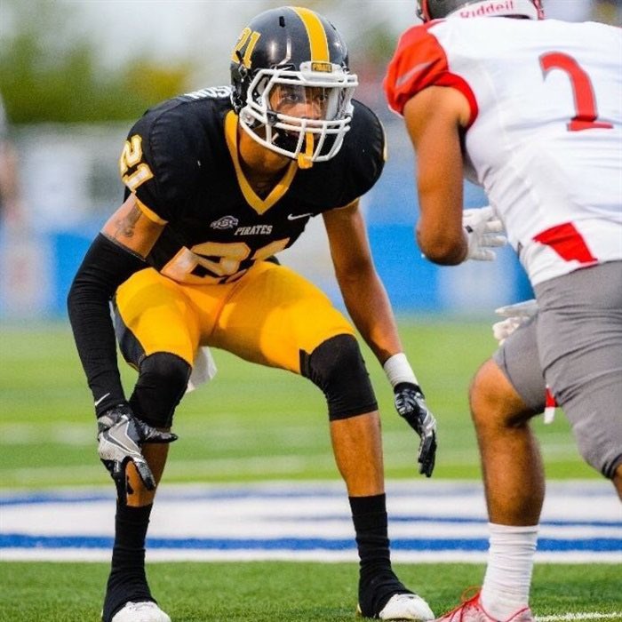 WadeLeath's tweet photo. Blessed to receive my first football offer from Southwestern University ⚫️🟡#GoPirates @SUPiratesFB @footballcoach31 https://t.co/CzwP2VVUqo