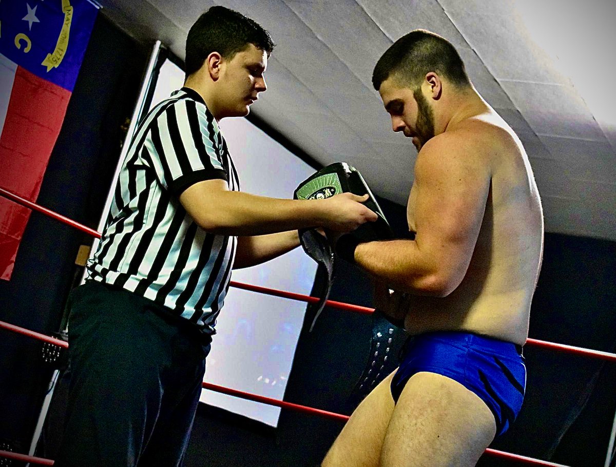 Thacker_RT3's tweet photo. Back to work... 🏆👊🏼
#5xChamp #RT3 #SOMLive #ProWrestling #WWE #NXT #AEW #Impact https://t.co/vh4dnjf3t8
