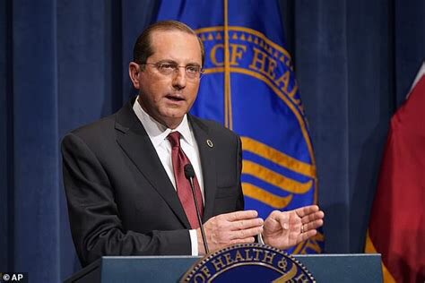 Matrix_Unloaded's tweet image. .@SecAzar is a political hack obedient to Trump at the cost of over 370,000 Americans. He has lied to us and the blood is on his hands. #AzarLies #AzarKillsAmericans #AzarResignNow You are complicit in Trump's Big Lie.