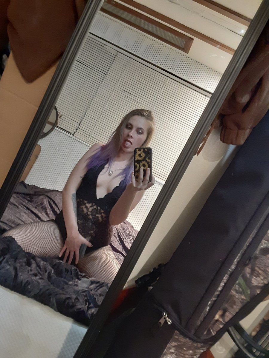 Magic Peach Blossom’s pics and videos