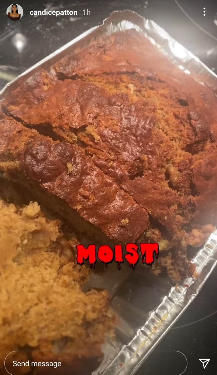 CandicanesU's tweet photo. Chef Candice Patton in action. YUM🥰
#BananaBread #ChefCandice https://t.co/LD0jUiIpk3