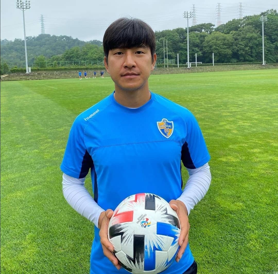 TROSPhils's tweet photo. We wish you a happy happy birthday appa @milany_p @official_captainpa!🥳🎉🎂
Always take care of your good health.🥰

#parkjooho #parkjooho👨 #jooho #joohopark #msannapark #naeun #gunhoo #jinwoo #eden #aciel #élyséen #parkfamily #gunhooaciel #tros #troskids  #thereturnofsuperman https://t.co/9vEbegERMP