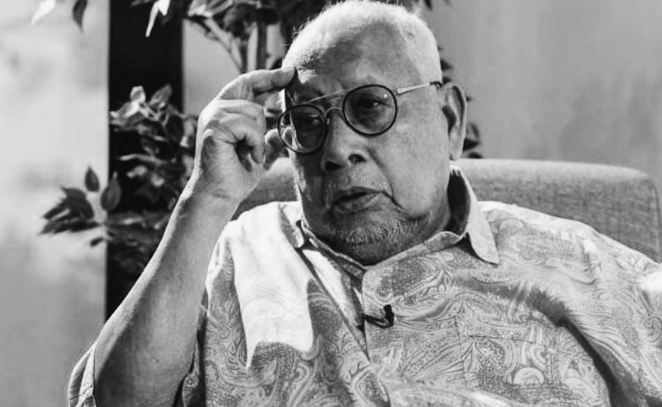 My deepest condolences to the family of Tun Salleh Abas on his passing from Covid-19 today. While I have never met him, his passing has triggered many personal memories for me this cold morning. (1/n)