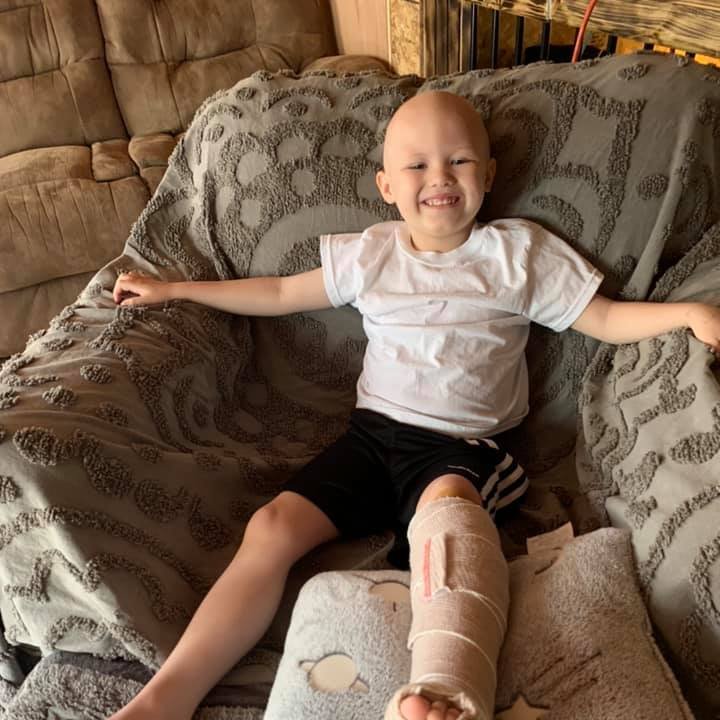 makeawishwny's tweet photo. "I'm strong like @JoshAllenQB!"

This young cancer warrior has faced 42 intensive weeks of chemotherapy since March. Despite the challenges, there's reason to smile. 

Learn about how the @BuffaloBills are igniting endless joy + hope for wish kid Heath: https://t.co/ExTWeW8hzi https://t.co/FuUFaz6NaU