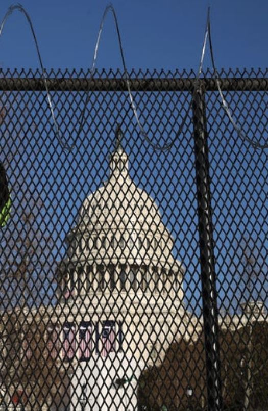 President Trump built a wall to protect the people.
DC builds a wall to protect the elites from the people https://t.co/m5L9VW9GZz