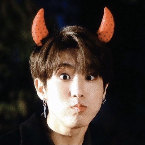 allabthan's tweet photo. @sunglaugh hes the cutest https://t.co/zJaaKJTCCM