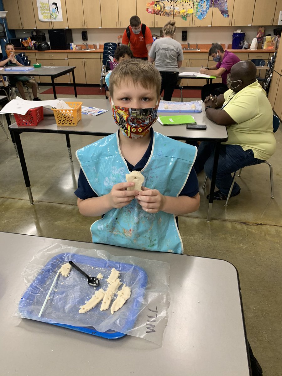 nate_stecker's tweet image. Day 1: I was nominated by @darrenleach33 to take the 7 day pic challenge of the daily life of an educator. I will post 7 pics without description on 7 days and will also nominate 7 people to be included in challenge. Day 1 I nominate @MrFreemanAC