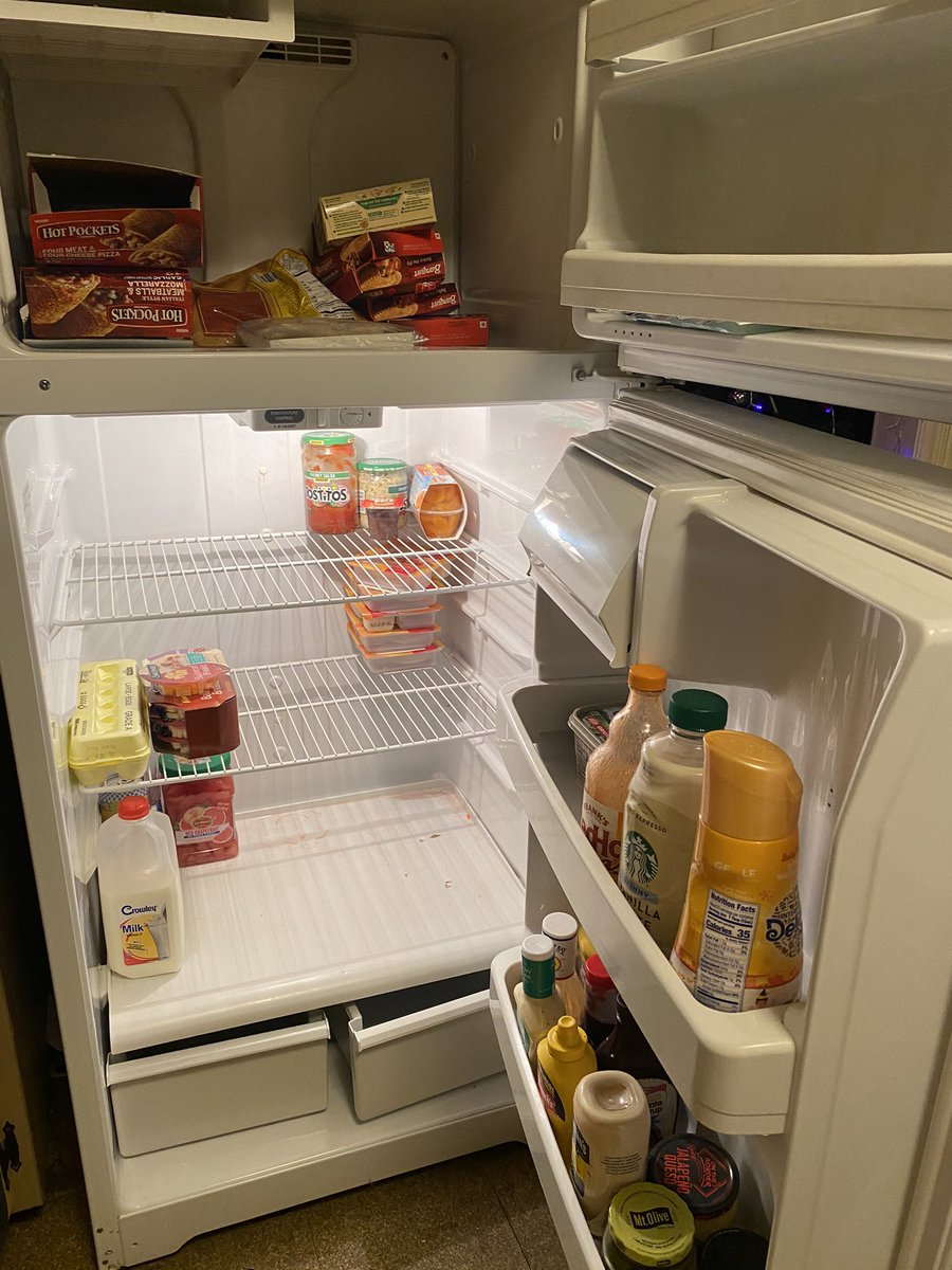 bribbXXXX's tweet photo. @JeffreeStar could I get any help?? I’m out of work due to exposure.. Best case i return next week with a paycheck in three weeks.. if not, 2 &amp; then 5. I’m going to miss $800 in bills &amp; this is what my fridge looks like right now. Please help! $BriiBriR https://t.co/wiMwwS7eeY