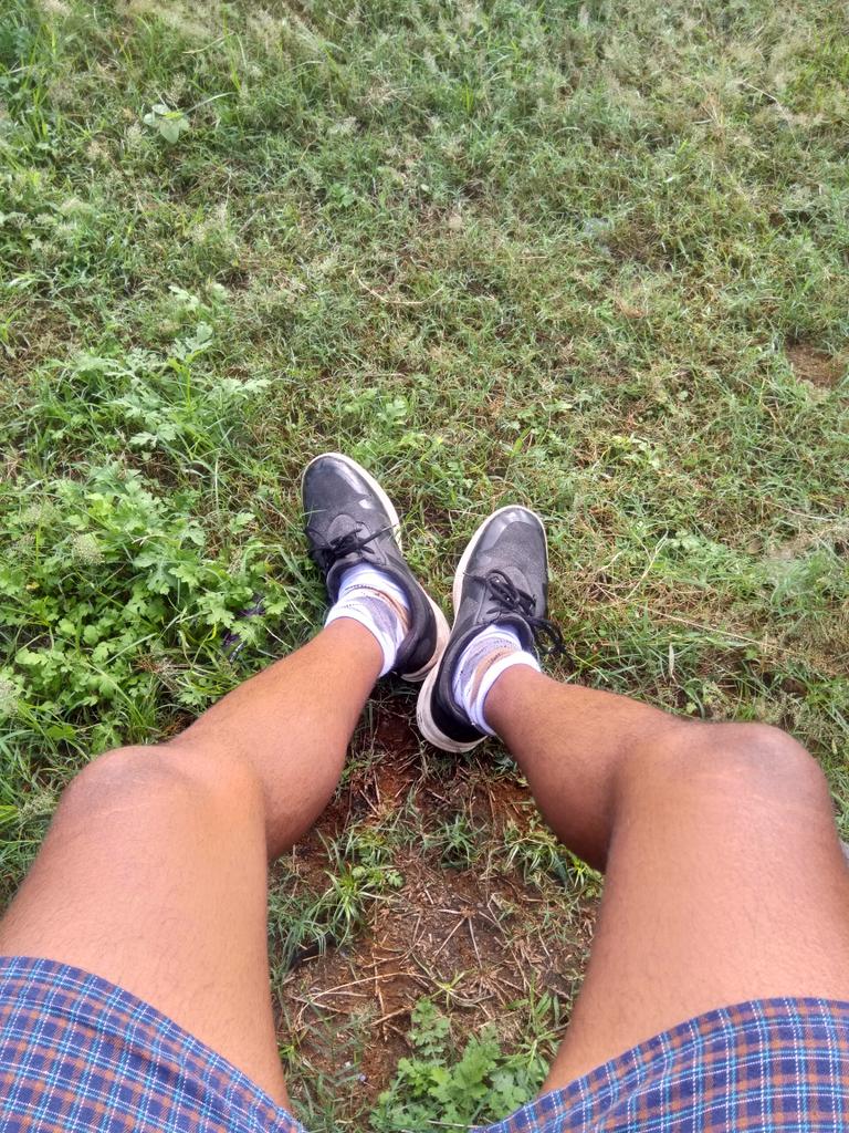 [ THREAD ] இயற்கையைக் காணும் பொங்கல்    Cycling in my favorite Jarugumalai route. Today going in that road which leads to Adimalaipatti & connects to Jalloothupatti.The hill behind is called Bodhai Malai, before summer begins planning to trek to the top    