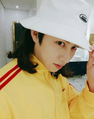 DailyHeenry's tweet photo. My babies 💙💛
#HEECHUL #김희철 #HENRYLAU #헨리 https://t.co/qAZjoLjYZd