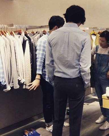 Back to back to back of 's sexy back.. I've had enough, so when will you be back? . #김재욱  #KimJaeUck  #KimJaeWook  #キムジェウク  #TheGuest  #BadGuy