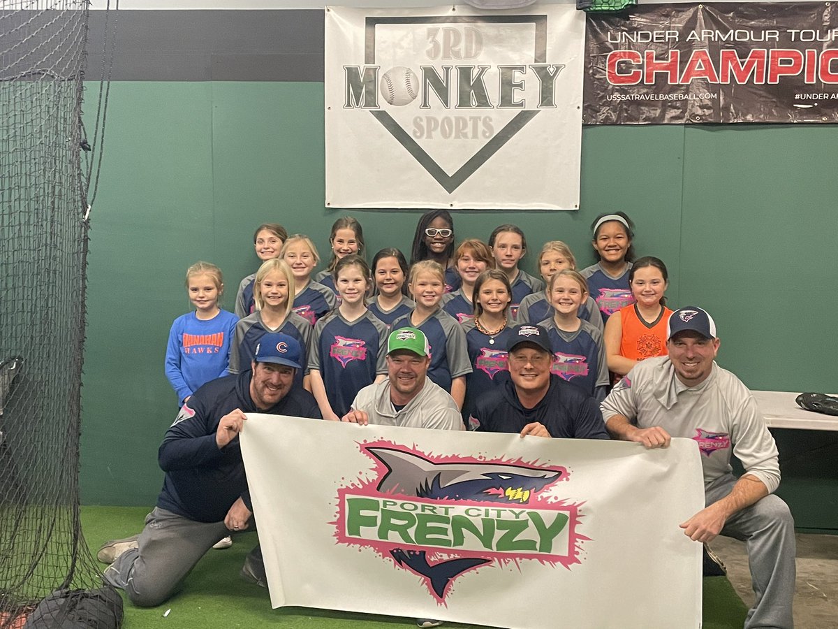 3rdMonkeySports's tweet photo. Introducing our newest affiliate team!The Port City Frenzy Softball organization! Great first practice for these girls! Thanks for choosing Third Monkey Sports!#thirdmonkeysports #affiliateteamsareawesome #getworkin #watchforthisteam #grind #softball #youthsports #dobigthings https://t.co/yL4mbyPDeb