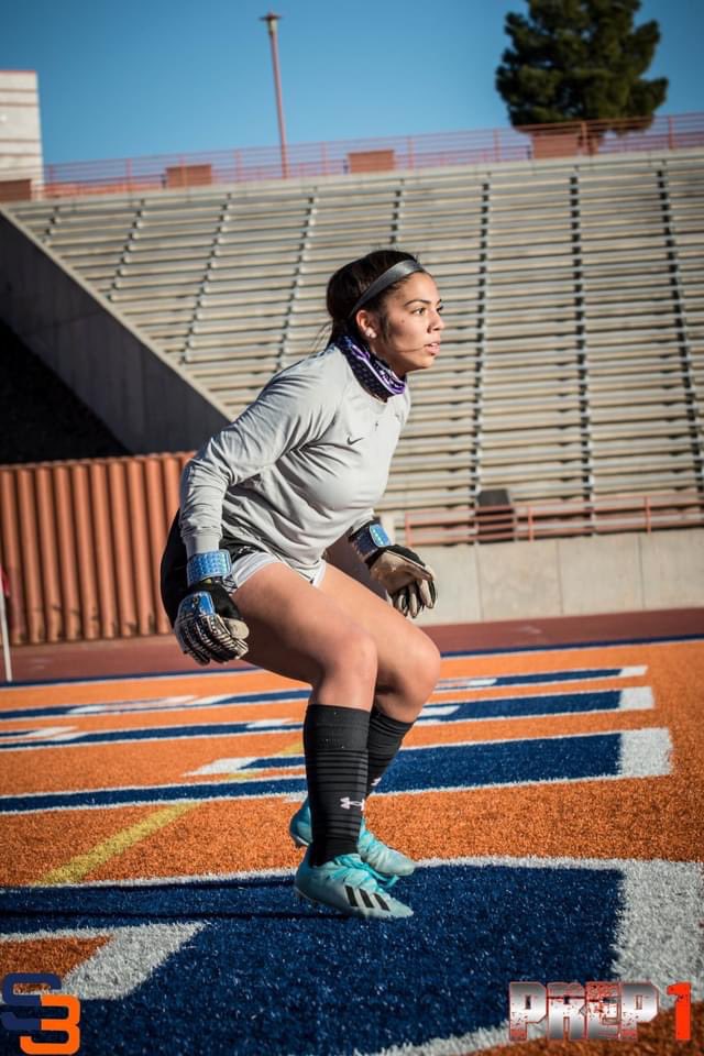 Prep1USA's tweet photo. West Texas ➲ Varsity Girls ⚽️ Visuals
01.15.21 #TXHSSoc

Franklin Cougars
🆚
Canutillo Eagles

📸 @S3SportsEP 
🔗 https://t.co/taweN1d2pC

Iɴ Pᴀʀᴛɴᴇʀsʜɪᴘ ⇩
@EPSports915 • @50_50Pod https://t.co/lbwrDAOW8O