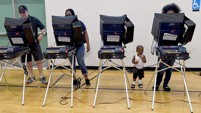 thehill's tweet photo. Conservative opinion website American Thinker apologizes to Dominion Voting Systems after getting letter from defamation attorneys https://t.co/9t8Ft1Opv2 https://t.co/WCLRTjxWts