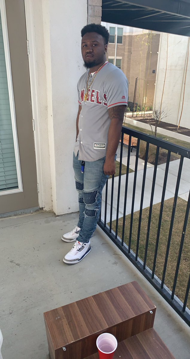 Showtime 🦍 tweet media