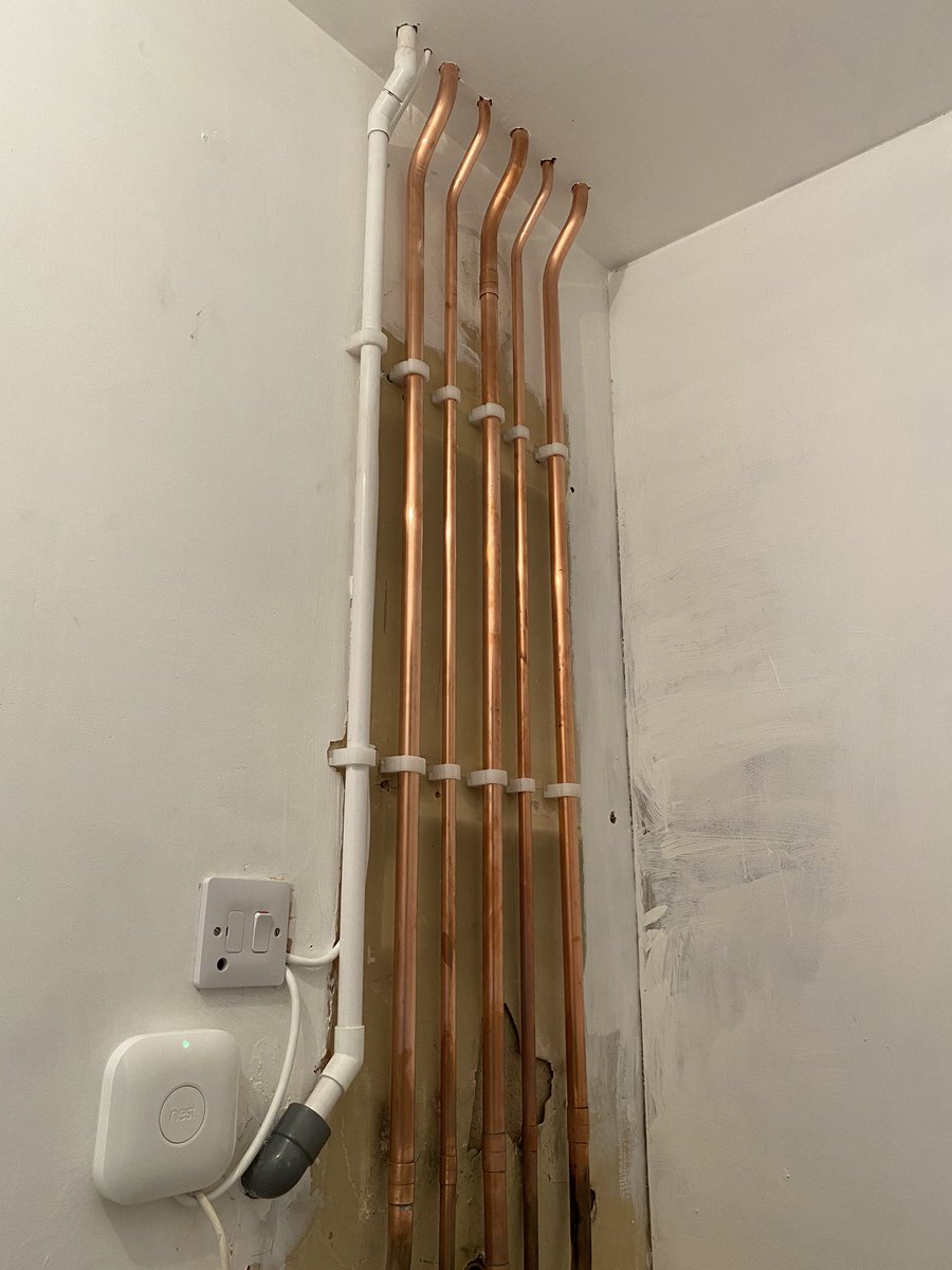 lynchsgas's tweet photo. Removed old Ariston, Relocated and Replaced with this @ideal_boilers Vogue Max with 12 Years warranty in Caddington.
#boiler #boilerinstallation #boilerinstaller #boilerlife #gas #gasengineer #gassaferegister #gassageengineer #work #workhard #centralheating #hotwater https://t.co/qTrY9UzeFm